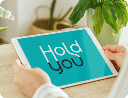 HoldYou – психологічний сервіс онлайн консультацій, що робить зустріч з психологом зручною та доступною будь-де та будь-коли.
